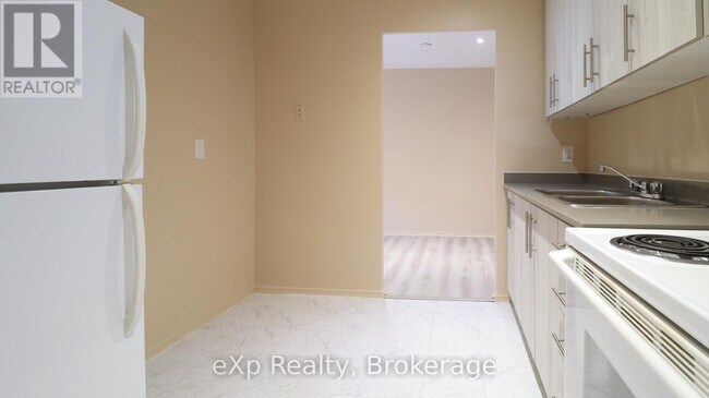 Photo du bâtiment - 205 - 84 SECOND STREET