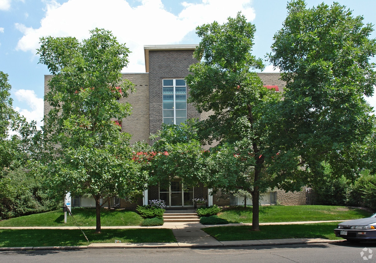 Westrise - Westrise Apartments