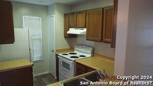 Building Photo - 8919 Emerald Spring