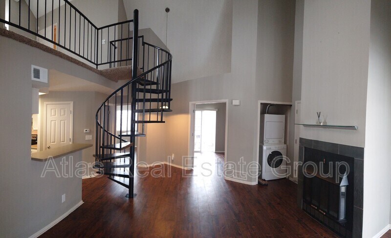 Primary Photo - 13823 E Lehigh Ave