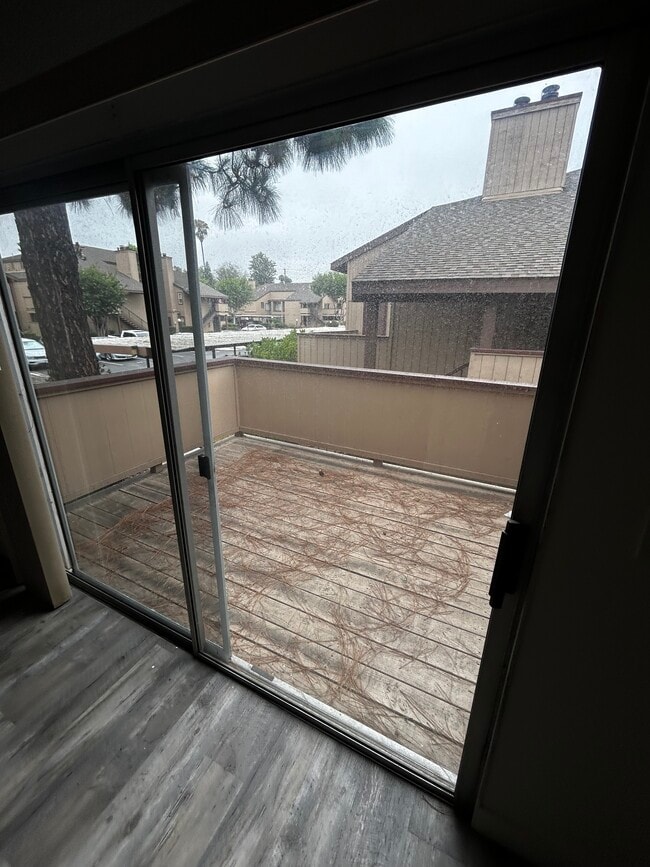 Building Photo - 6516 College Grove Dr