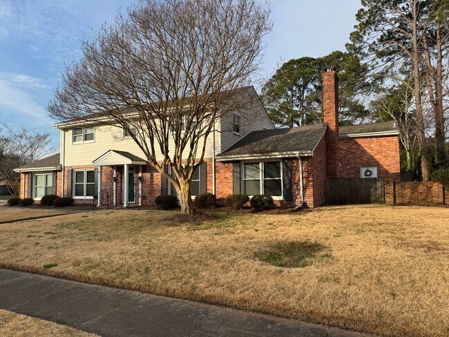 Foto del edificio - 2026 Meadow Lake Ct