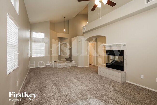 Foto del edificio - 3621 Twinbreeze Way