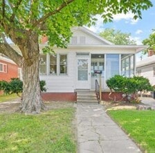 Building Photo - 1808 E Morgan Ave