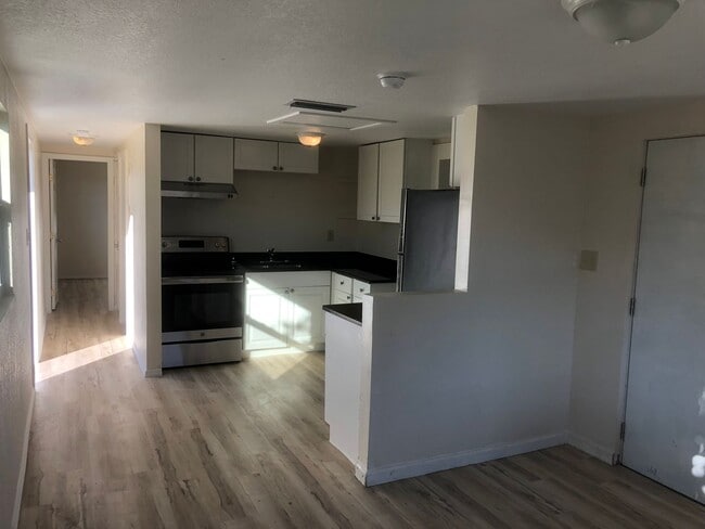 Foto del edificio - Cozy 2BR/1BA Dade City Home w/Private Porc...