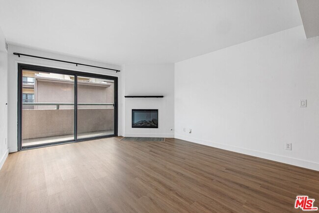 Foto del edificio - 8300 Manitoba St