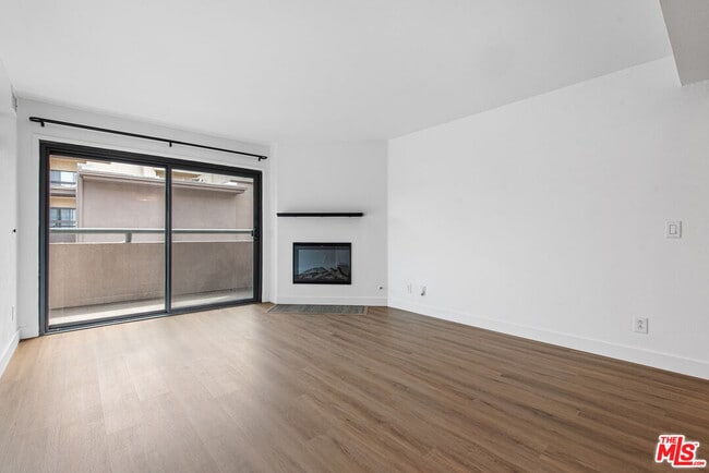 Building Photo - 8300 Manitoba St