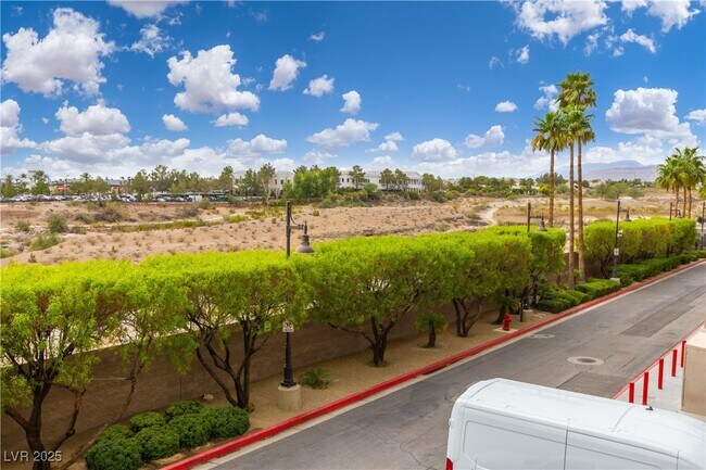 Foto del edificio - 9101 Alta Dr