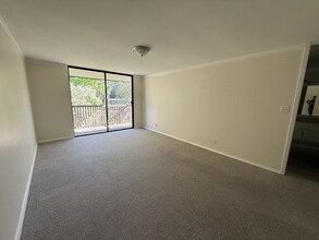 Building Photo - 6351 Shelter Creek Ln