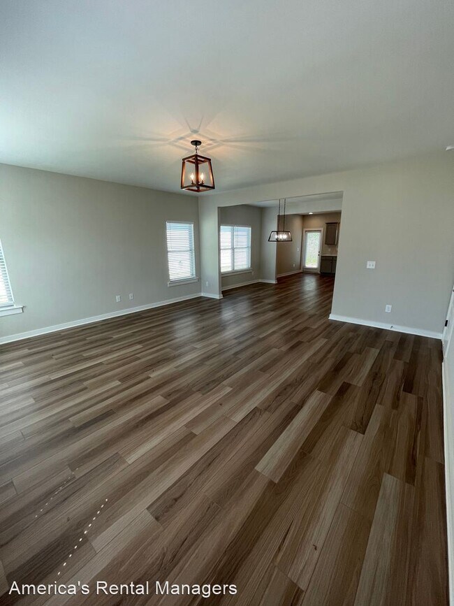 Building Photo - 3 br, 2 bath House - 2132 Ellsworth Loop Road