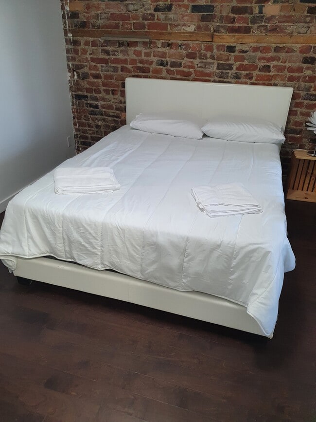 Photo du bâtiment - 4825 Rue Saint-Urbain