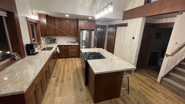Foto del edificio - 14544 Denton Ave