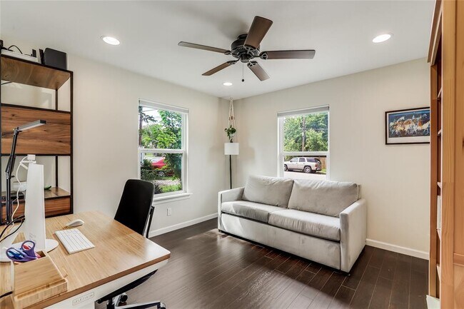 Foto del edificio - 5112 Heflin Ln
