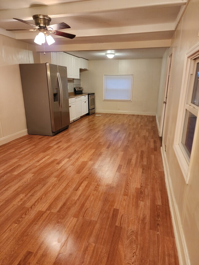 Foto del edificio - 4106 Rhine St