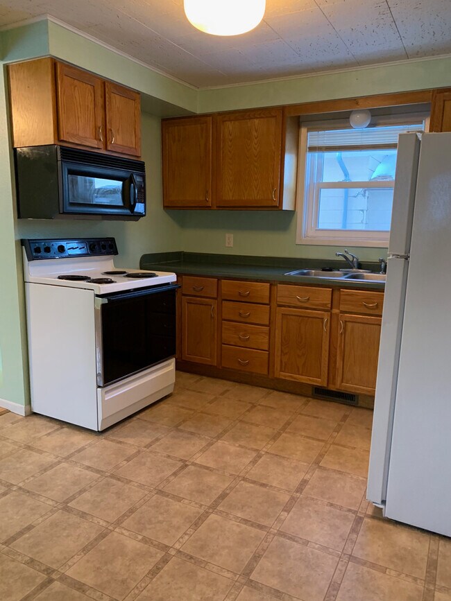 Foto del edificio - 247 7th Ave NW