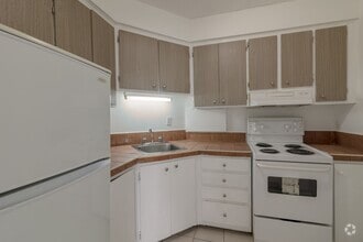Building Photo - 2285 Rue St Mathieu