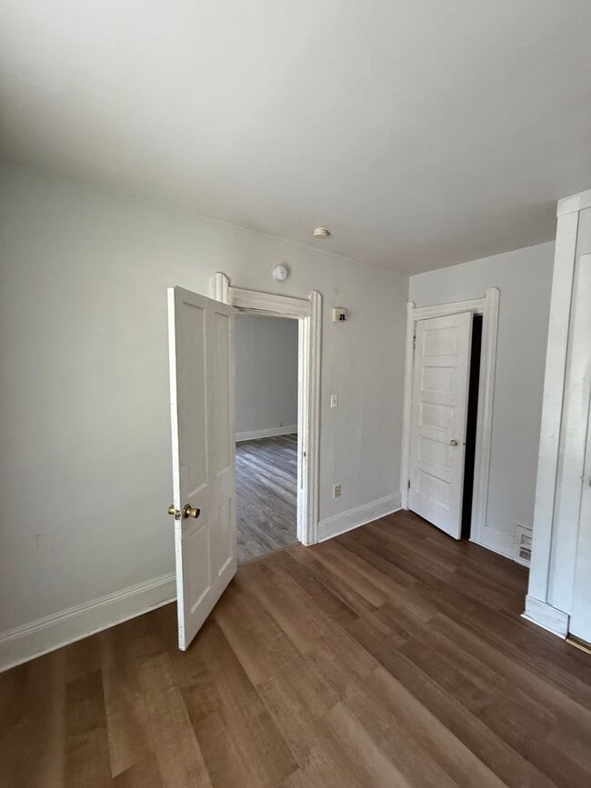 Building Photo - SECTION 8 and EDEN Accepted!! Newly Renova...