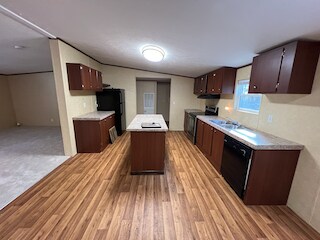 Building Photo - 435 Gibson Rd