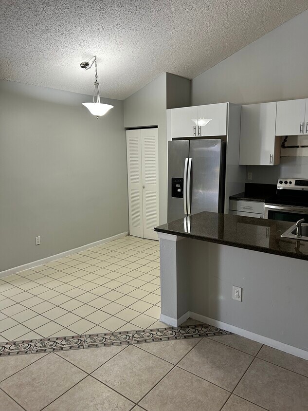 Foto principal - 1158 Summit Trail Cir