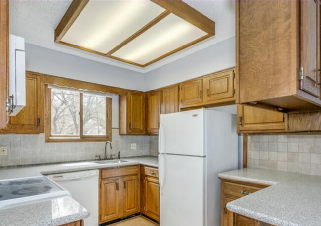 Foto del edificio - 142 E. Wood