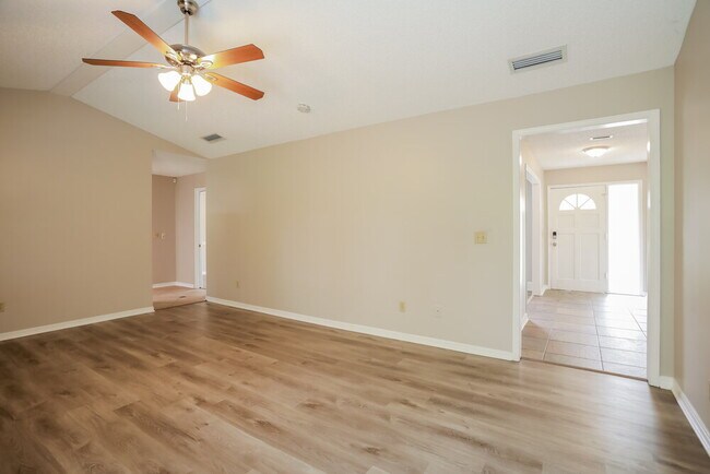 Foto del edificio - 973 Marble Ridge Dr