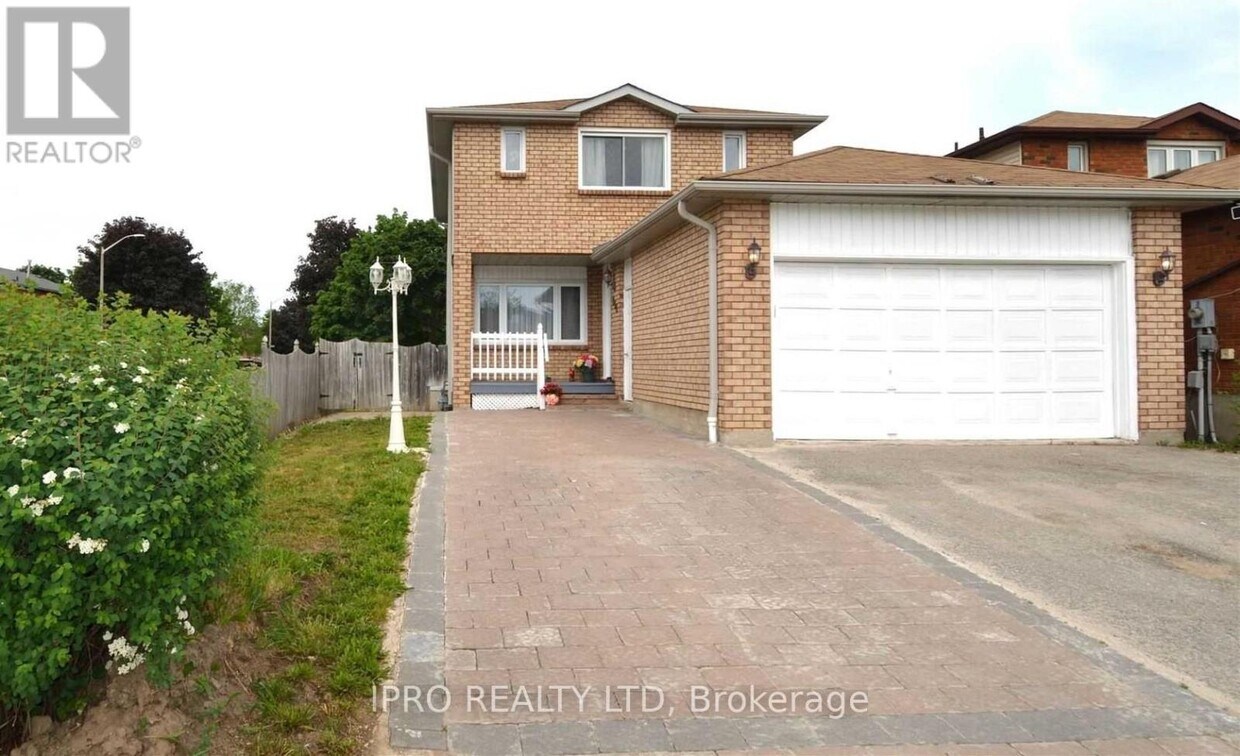 Primary Photo - 296 Hickling Trail