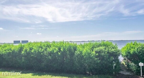 Foto del edificio - 1 br, 1 bath Condo - 2210 Bay Club Circle