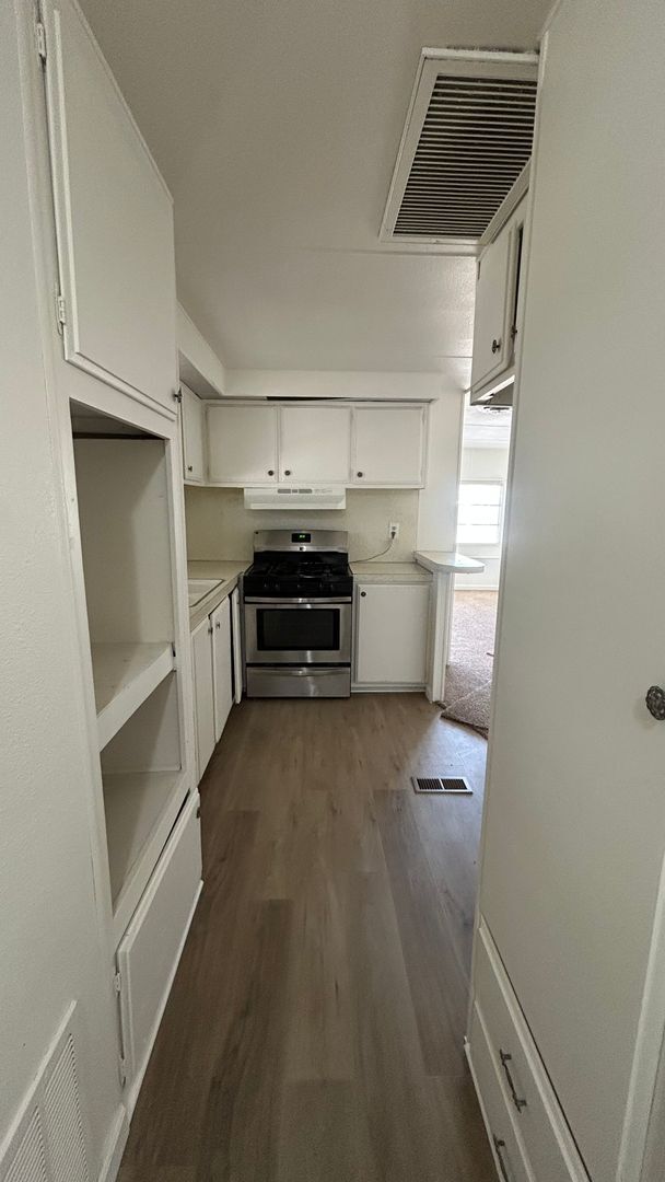 Foto del edificio - AVAILABLE NOW 55+ COMMUNITY