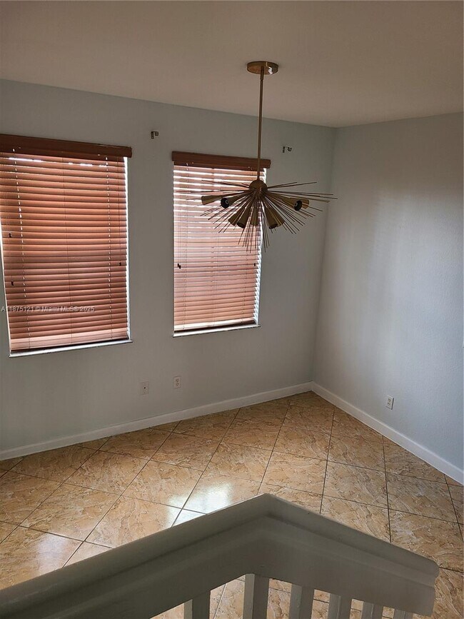 Foto del edificio - 4252 SW 156th Ave