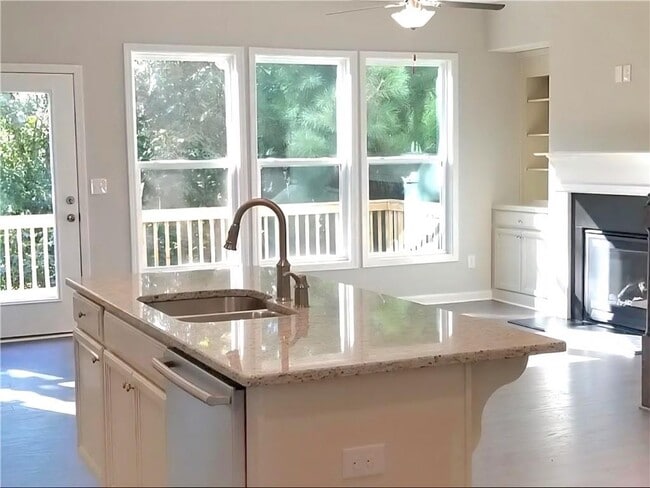 Building Photo - 891 Sunset Park Dr