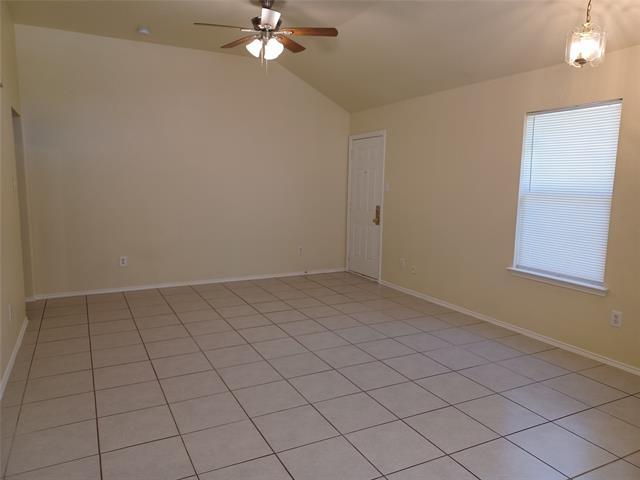 Building Photo - 537 Monarch Dr
