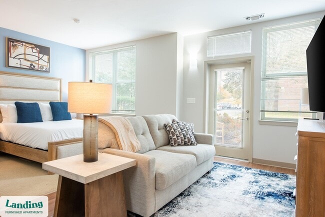 Building Photo - 1111 Stratford Ave