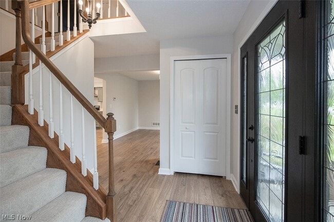 Foto del edificio - 7528 Lakedge Ct