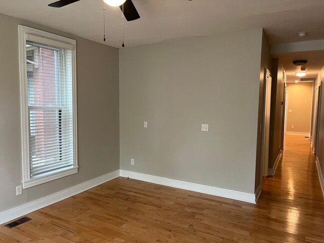 Foto del edificio - 1282 Hunter Ave