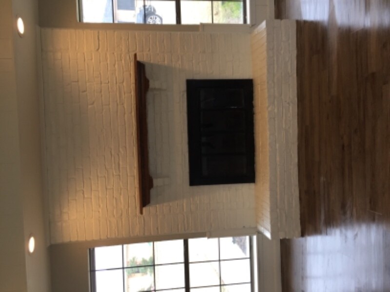 Foto del edificio - 1832 Woodbridge Dr