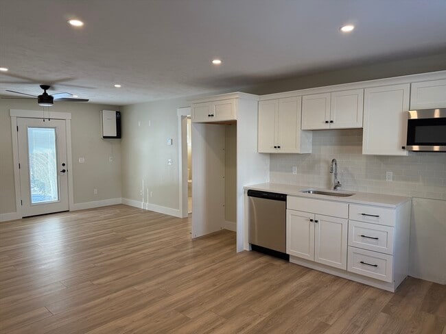 Foto del edificio - 480 Wareham St