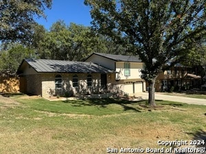 Building Photo - 1703 Searcy Dr