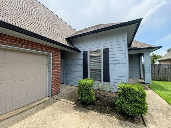 Foto del edificio - Family Home in Lafitte Landing – Fenced Ya...