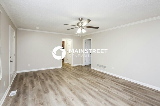 Foto del edificio - 4 Bedroom Pet-Friendly Home in Stone Mountain, GA with Main Street Renewal