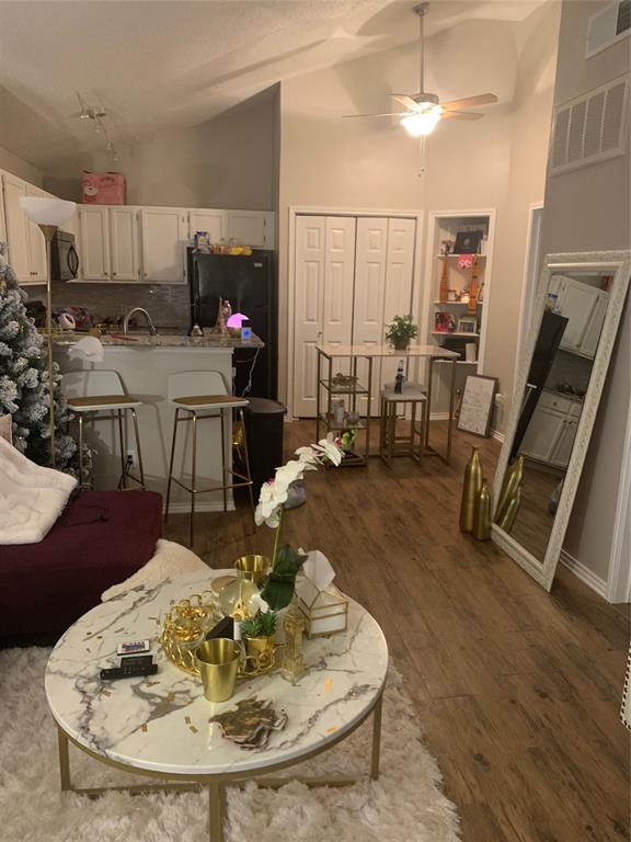 Building Photo - 6108 Abrams Rd