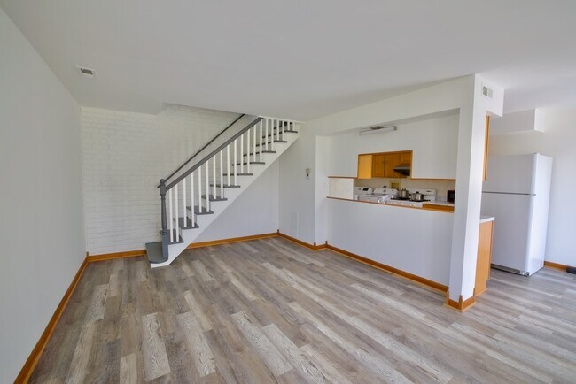 Foto del edificio - 1483 Cornell Ct