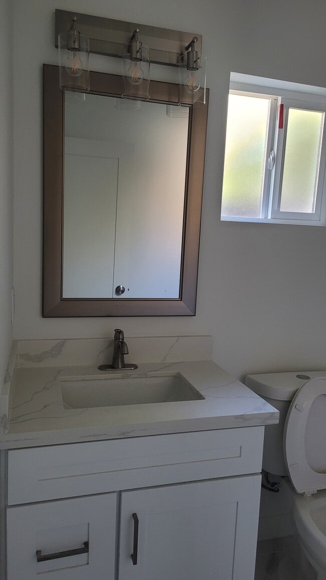 Building Photo - 3220 Huron St