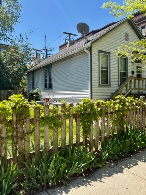 Building Photo - 810 Simpson St