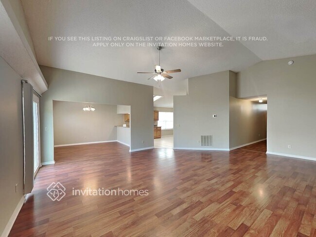 Building Photo - 8488 Branchwater Dr