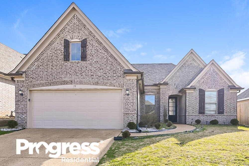 Primary Photo - 75 Briar Hollow Ln