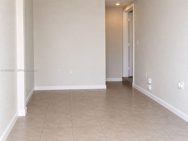 Foto del edificio - 1920 SW 24th St