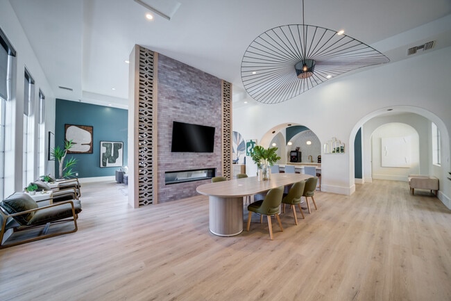 Building Photo - The Alcove