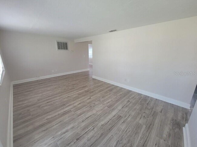 Building Photo - 4827 Aegean Ave