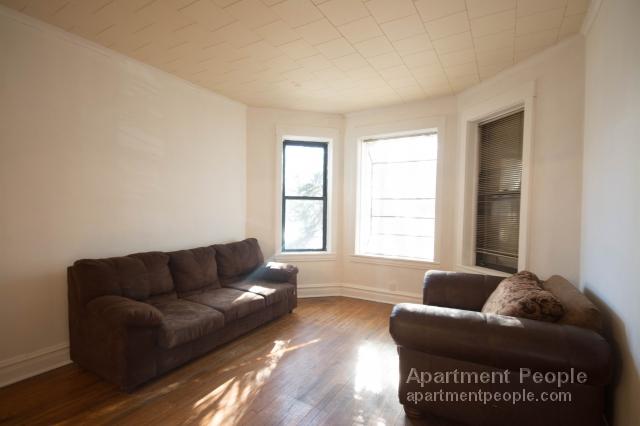Building Photo - 4249 N Damen Ave
