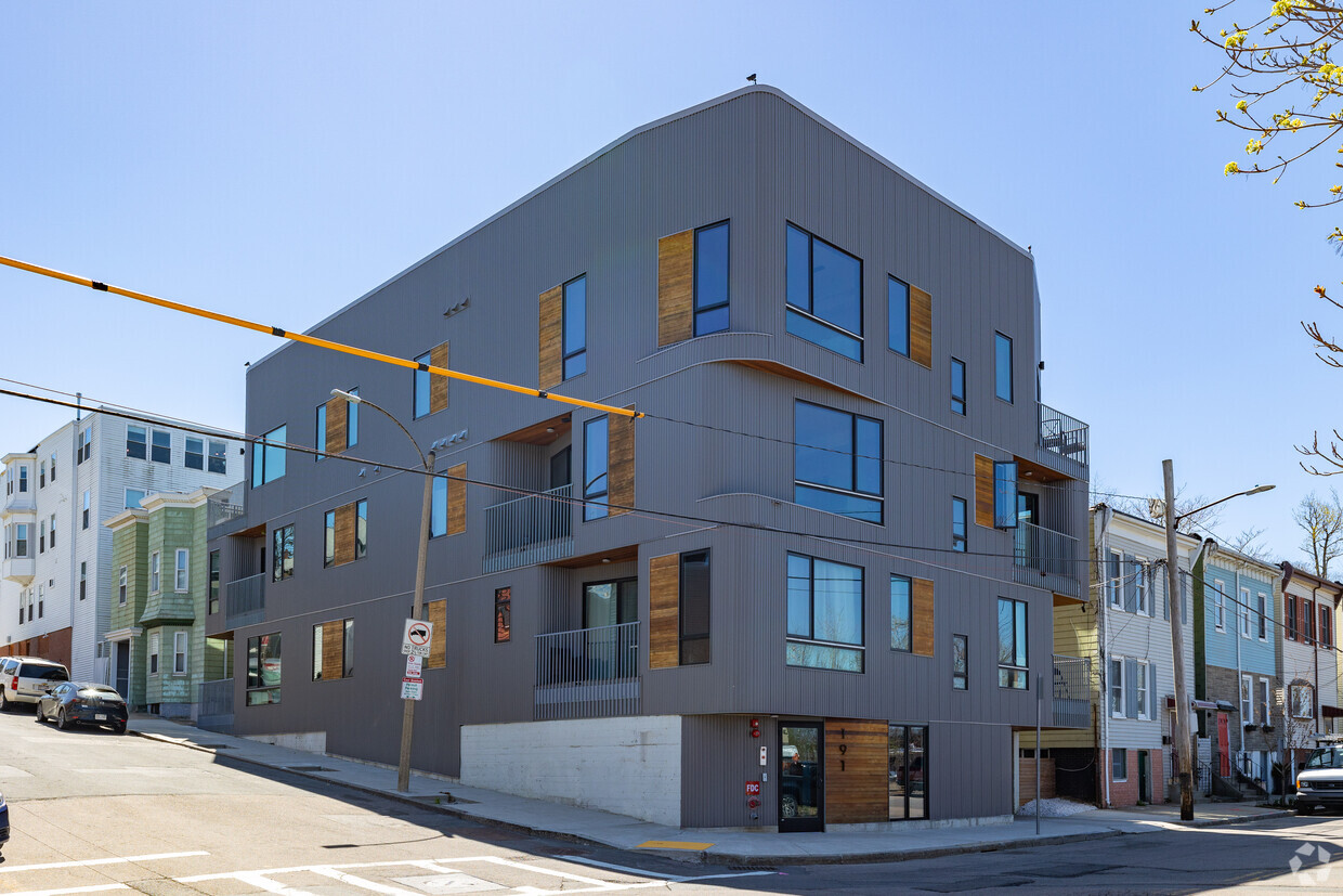 Primary - 187-191 Condor St
